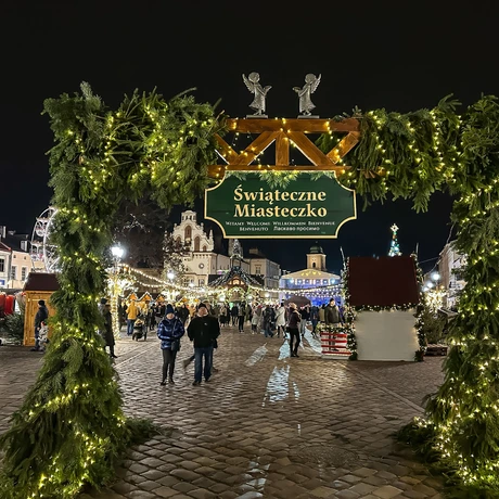Rzeszów - Otwarcie Świątecznego Miasteczka - 6.12.2024 - fot 3