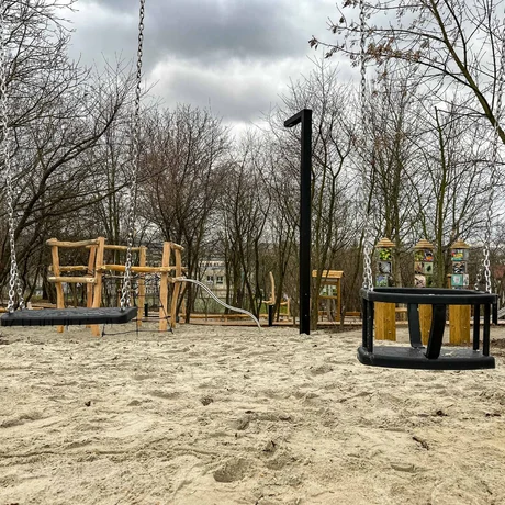 Rzeszów - Ogród kieszonkowy na osiedlu Pobitno [grudzień 2024] - fot 22
