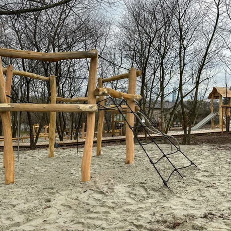 Rzeszów - Ogród kieszonkowy na osiedlu Pobitno [grudzień 2024] - fot 24
