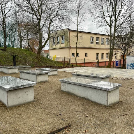 Rzeszów - Ogród kieszonkowy na osiedlu Pobitno [grudzień 2024] - fot 36