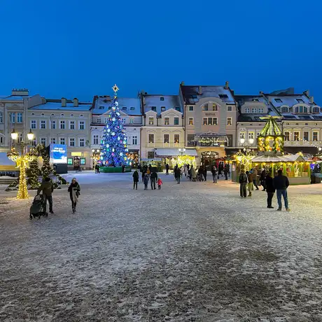 Rzeszów - Świąteczne Miasteczko i iluminacje w centrum Rzeszowa - fot 19