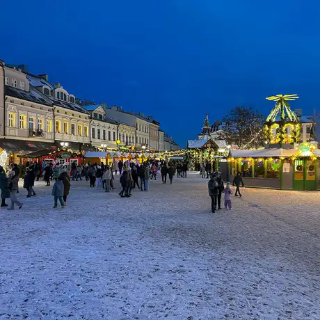 Rzeszów - Świąteczne Miasteczko i iluminacje w centrum Rzeszowa - fot 9
