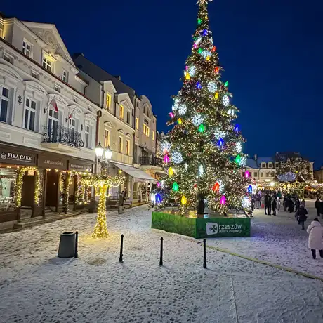 Rzeszów - Świąteczne Miasteczko i iluminacje w centrum Rzeszowa - fot 53
