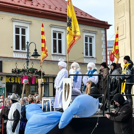 Rzeszów - 10. Orszak Trzech Króli przeszedł ulicami Rzeszowa - fot 26