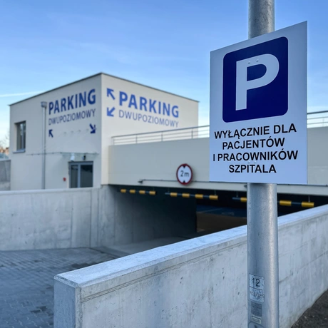 Rzeszów - Nowy parking dwupoziomowy przy szpitalu MSWiA w Rzeszowie - fot 30