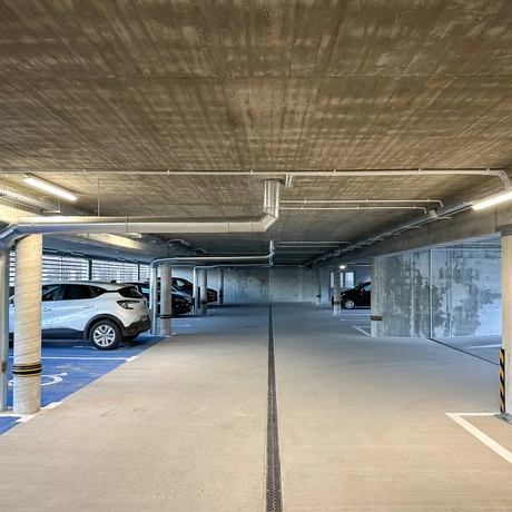 Rzeszów - Nowy parking dwupoziomowy przy szpitalu MSWiA w Rzeszowie - fot 21