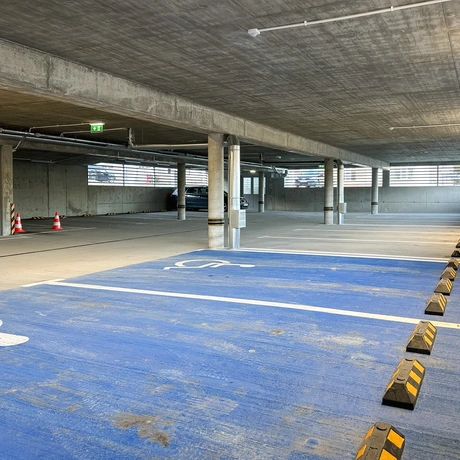 Rzeszów - Nowy parking dwupoziomowy przy szpitalu MSWiA w Rzeszowie - fot 23