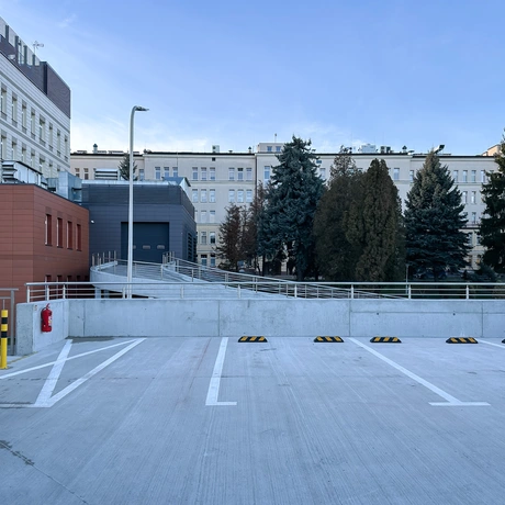 Rzeszów - Nowy parking dwupoziomowy przy szpitalu MSWiA w Rzeszowie - fot 3