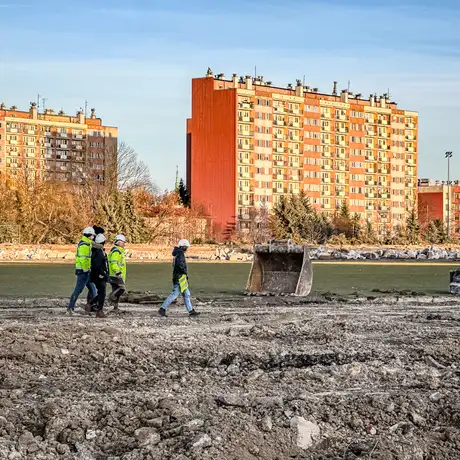 Rzeszów - Prace rozbiórkowe na stadionie Resovii przy ul. Wyspiańskiego [27.01.2025] - fot 11
