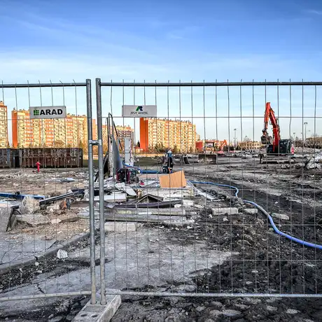 Rzeszów - Prace rozbiórkowe na stadionie Resovii przy ul. Wyspiańskiego [27.01.2025] - fot 12