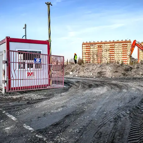 Rzeszów - Prace rozbiórkowe na stadionie Resovii przy ul. Wyspiańskiego [27.01.2025] - fot 16