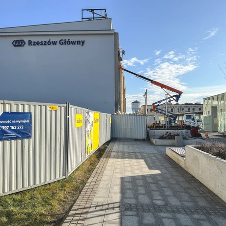 Rzeszów - Przebudowa budynku dworca PKP w Rzeszowie [styczeń 2024] - fot 4