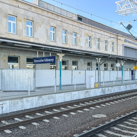 Rzeszów - Przebudowa budynku dworca PKP w Rzeszowie [styczeń 2024] - fot 19