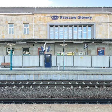Rzeszów - Przebudowa budynku dworca PKP w Rzeszowie [styczeń 2024] - fot 16