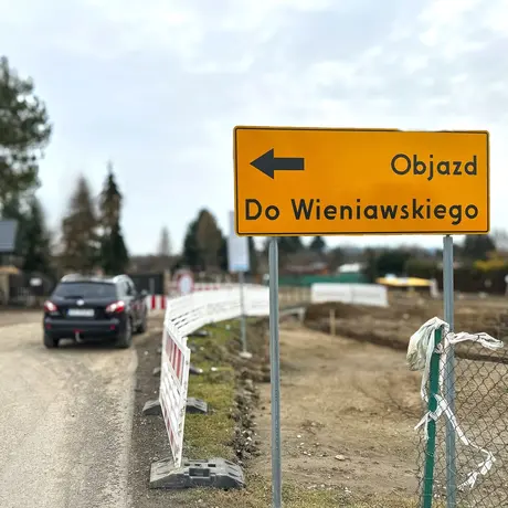 Rzeszów -  Budowa drogi, która połączy ulice Krzyżanowskiego i Wieniawskiego [luty 2025] - fot 11