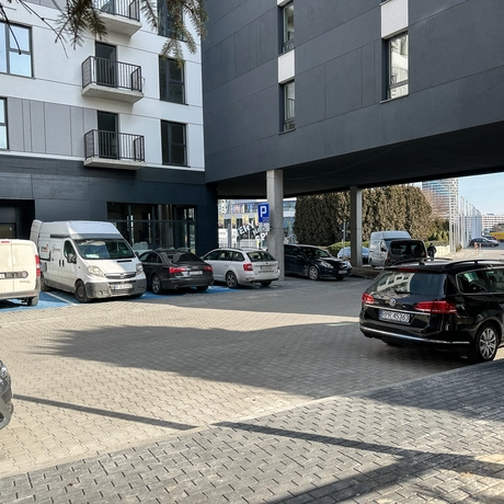Rzeszów - Capital Towers Residence przy skrzyżowaniu ulic Lenartowicza i Podpromie [luty 2025] - fot 23