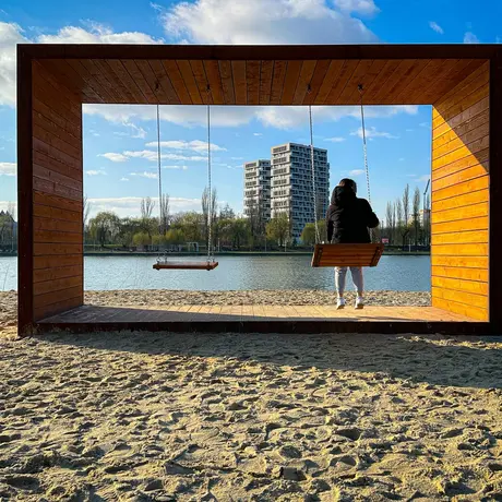 Rzeszów - Słoneczna niedziela na miejskiej plaży - fot 1