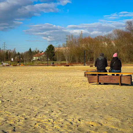 Rzeszów - Słoneczna niedziela na miejskiej plaży - fot 15