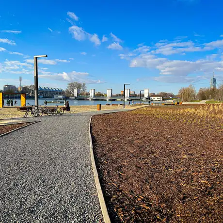 Rzeszów - Słoneczna niedziela na miejskiej plaży - fot 10