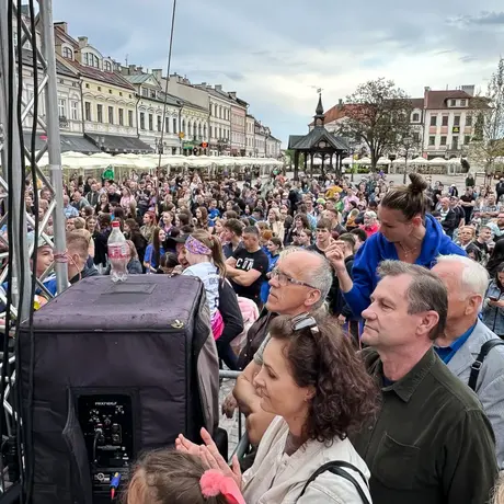 Rzeszów - Siatkarki KS DevelopRes Rzeszów świętują mistrzostwo Polski - fot 14