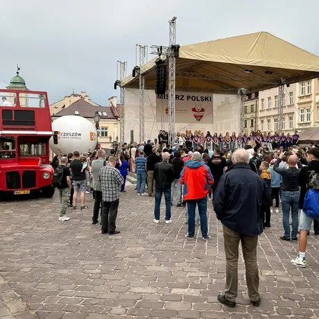 Rzeszów - Siatkarki KS DevelopRes Rzeszów świętują mistrzostwo Polski - fot 10