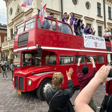 Rzeszów - Siatkarki KS DevelopRes Rzeszów świętują mistrzostwo Polski - fot 4