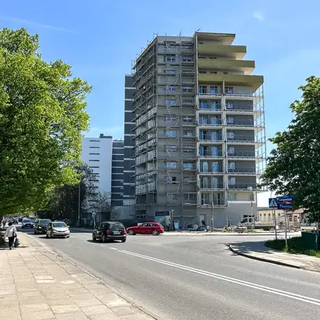 Rzeszów - Budowa 12-piętrowego budynku mieszkalnego przy ul. Langiewicza [29.04.2024] - fot 20