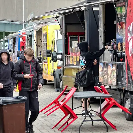 Rzeszów - Street Food Festival - wiosna 2025 - fot 5