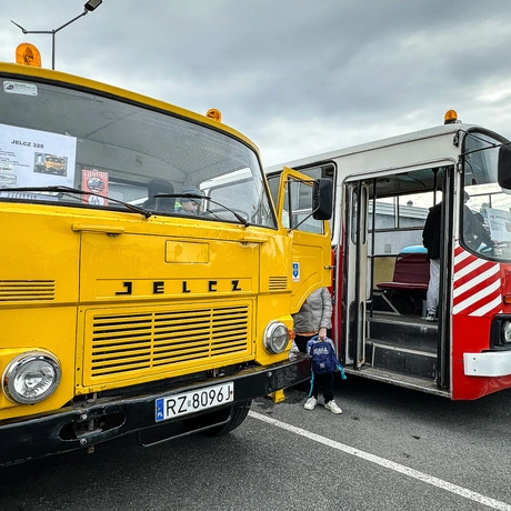 Rzeszów - I Zlot Autobusów Zabytkowych w Rzeszowie [24.05.2025] - fot 45