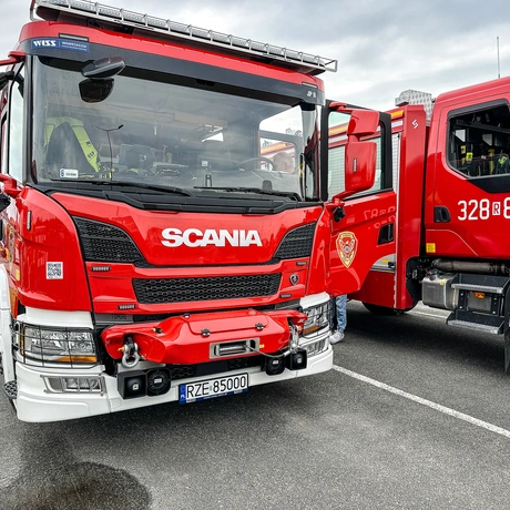 Rzeszów - I Zlot Autobusów Zabytkowych w Rzeszowie [24.05.2025] - fot 33