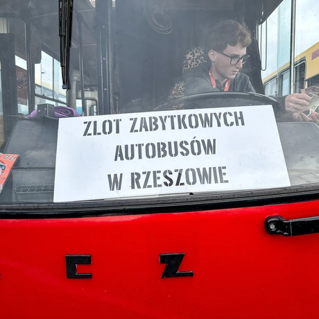 Rzeszów - I Zlot Autobusów Zabytkowych w Rzeszowie [24.05.2025] - fot 31