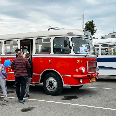 Rzeszów - I Zlot Autobusów Zabytkowych w Rzeszowie [24.05.2025] - fot 27