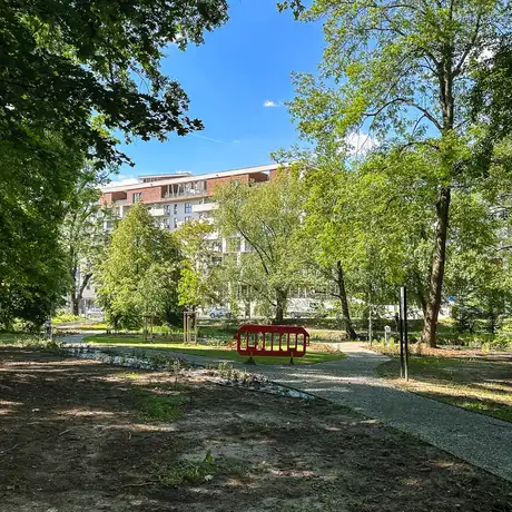 Rzeszów - Rewitalizacja parku na osiedlu Słocina [maj 2025] - fot 15