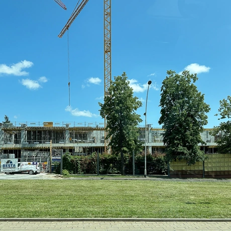 Rzeszów - Budowa wieżowca przy rondzie Pobitno w Rzeszowie [czerwiec 2025] - fot 22
