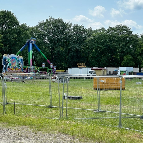 Rzeszów - KultURalia 2025. Budowa miasteczka studenckiego i wielkiej sceny koncertowej - fot 18