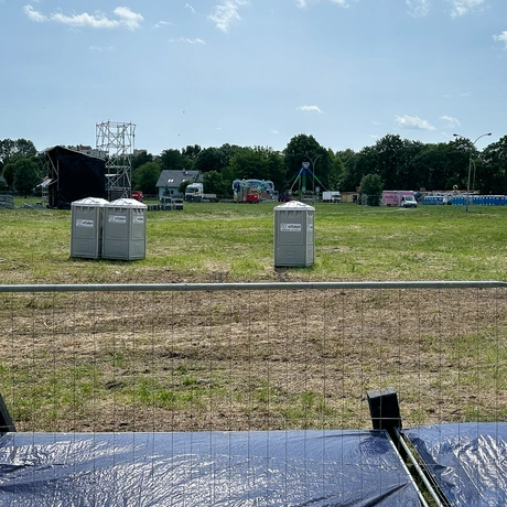 Rzeszów - KultURalia 2025. Budowa miasteczka studenckiego i wielkiej sceny koncertowej - fot 19