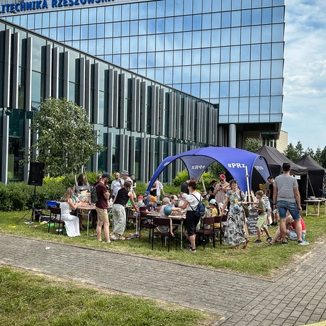 Rzeszów - Moc Odkrywców - Rzeszowski Piknik Nauki i Techniki 2025 - fot 27