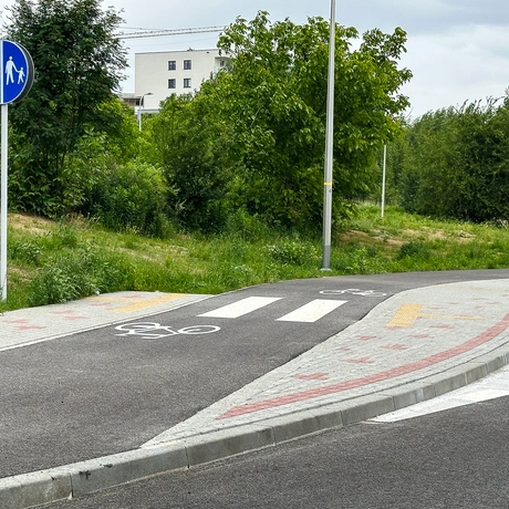 Rzeszów - Gotowy I etap budowy dróg łączących ul. Wołyńską z ul. Potokową - fot 2