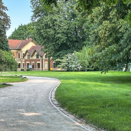 Rzeszów - Spacer po parku łańcuckiego Zamku - fot 6