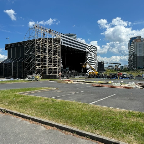 Rzeszów - Budowa sceny Koncertu Głównego ESK 2025 - fot 26