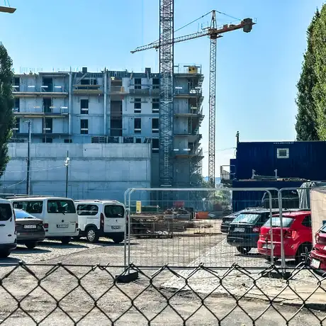 Rzeszów - Budowa 17-piętrowego wieżowca przy rondzie Pobitno [wrzesień 2025] - fot 15