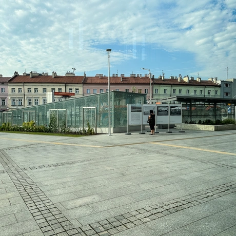 Rzeszów - Budynek i otoczenie dworca PKP Rzeszów Główny po modernizacji (wrzesień 2025) - fot 28