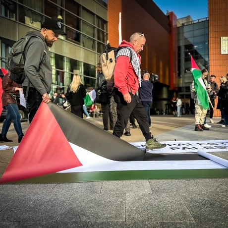 Rzeszów - Pro-palestyński protest w Rzeszowie [27.09.2025] - fot 8