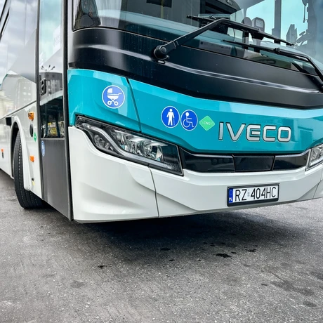 Rzeszów - Iveco Crossway Line 12 CNG - nowe autobusy na liniach MKS - fot 3