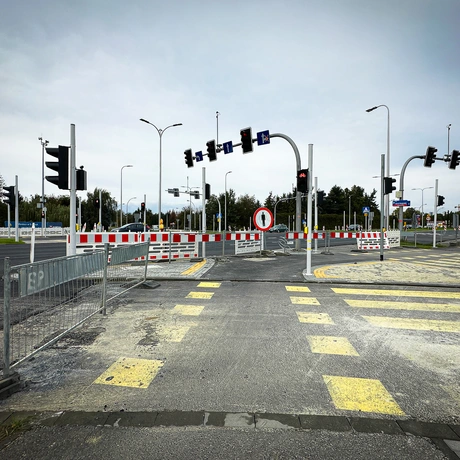 Rzeszów - Budowa połączenia al. Krzyżanowskiego z ul. Wieniawskiego [październik 2025] - fot 15