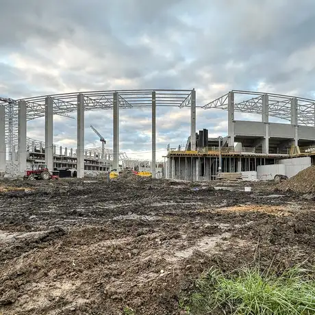 Rzeszów - Budowa Podkarpackiego Centrum Lekkiej Atletyki przy ul. Wyspiańskiego [październik 2025] - fot 1