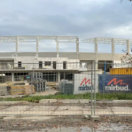 Rzeszów - Budowa Podkarpackiego Centrum Lekkiej Atletyki przy ul. Wyspiańskiego [październik 2025] - fot 19