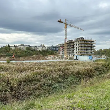 Rzeszów - Budowa wielorodzinnych budynków mieszkalnych przy ul. Sieciecha w Rzeszowie [październik 2025] - fot 16