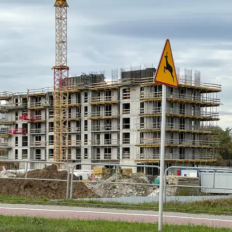 Rzeszów - Budowa wielorodzinnych budynków mieszkalnych przy ul. Sieciecha w Rzeszowie [październik 2025] - fot 17