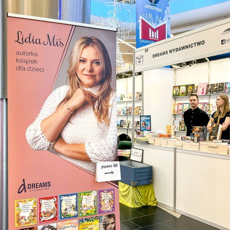 Rzeszów - Świąteczne Targi Książki 2025 w Rzeszowie - fot 37